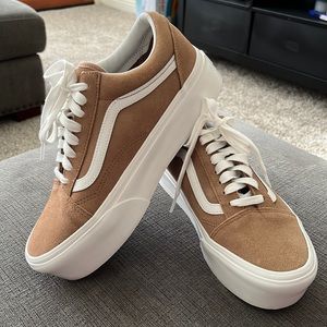 NWOT- Vans Tan Old Skool Stackform